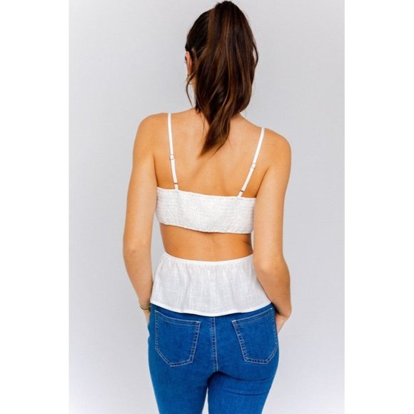 LE LIS OUT SPAGHETTI TOP WHITE - Picture 3 of 7